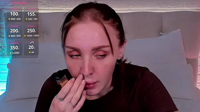LianaFord online show from May 10, 5:42 am