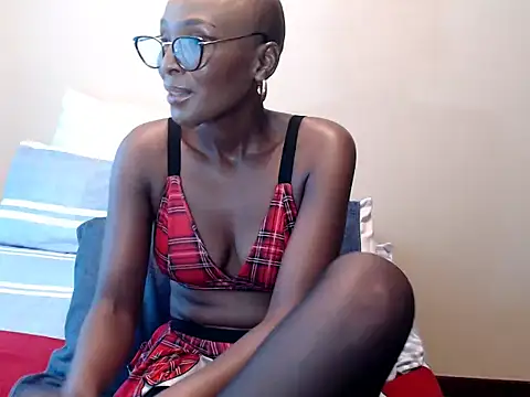yummycherryxx online show from May 16, 9:01 am