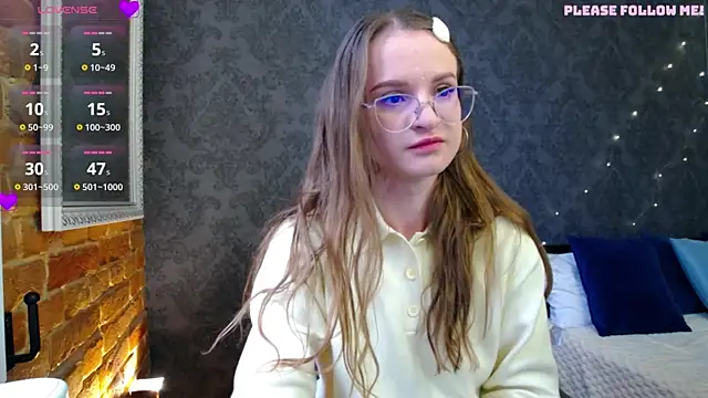 KateJonson online show from March 19, 2:10 pm