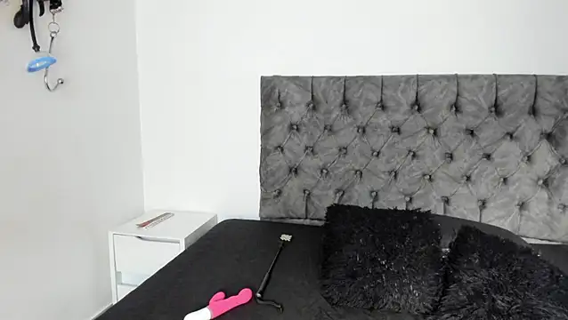 sweet  wild online show from May 8, 10:22 pm