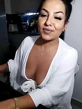 hot-babygirl online show from October 16, 9:17 pm