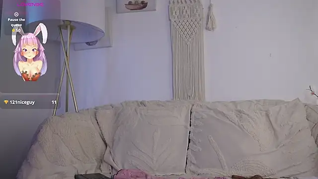 bunnycuteshy online show from December 20, 2:54 pm