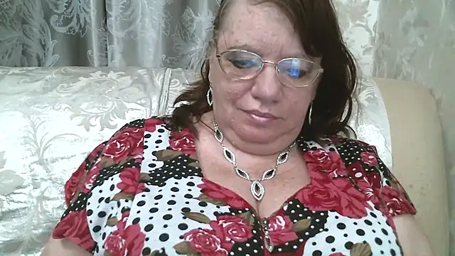 SusanaAhSun online show from February 4, 12:30 pm