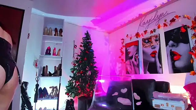 kayilyn online show from January 10, 12:10 pm