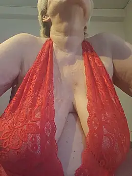 milfchantal4 online show from May 18, 8:09 am