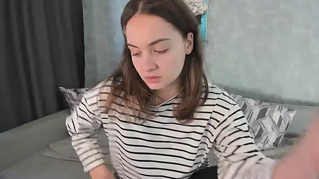 KristinaLoison online show from February 17, 12:04 pm