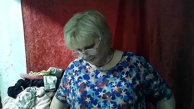 Gina Marlyn online show from May 9, 8:00 pm