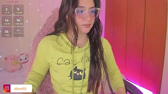 olivia  s online show from May 12, 3:37 am