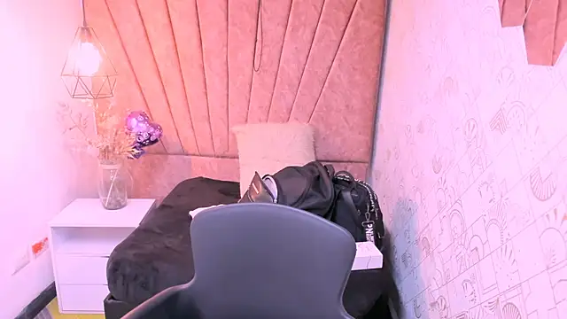 MarilynMiilf  online show from October 9, 7:40 pm