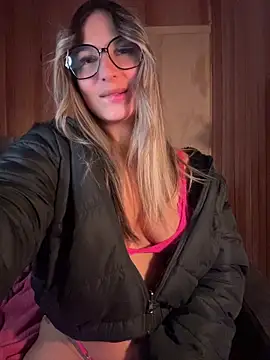 AliceStone19 online show from May 22, 2:42 am