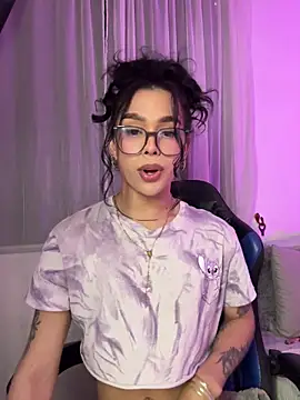 Samantha Bernardo online show from May 26, 3:17 am