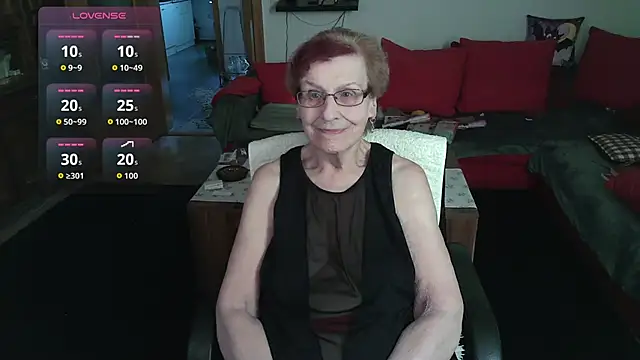 HeisseomaOriginal online show from February 15, 8:13 am