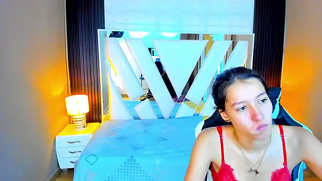 Linda4Petite online show from October 7, 6:34 pm