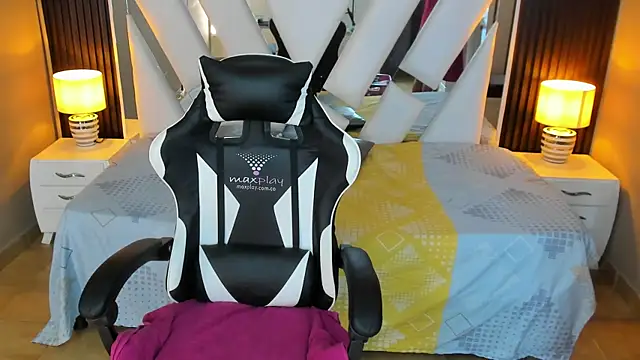 Linda4Petite online show from September 16, 6:38 pm