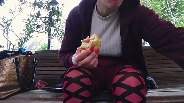 SquirtyMellissaLabia online show from May 9, 4:36 am