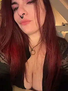 LunaMoongirl online show from January 5, 5:49 pm