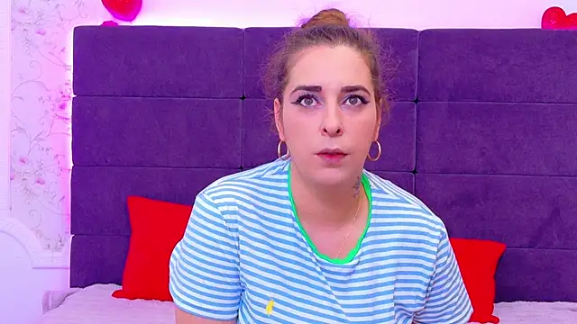 KarinaNoir online show from May 21, 3:59 am