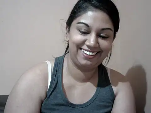 bellachow10 online show from May 14, 9:26 am