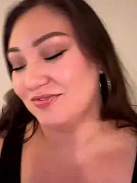 RosieDixx online show from November 8, 7:02 am