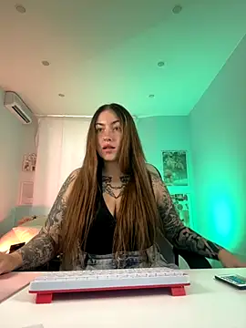 IvyHoney online show from September 12, 9:18 am