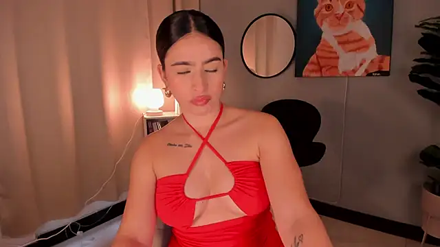 LiaPearce online show from October 17, 12:30 pm