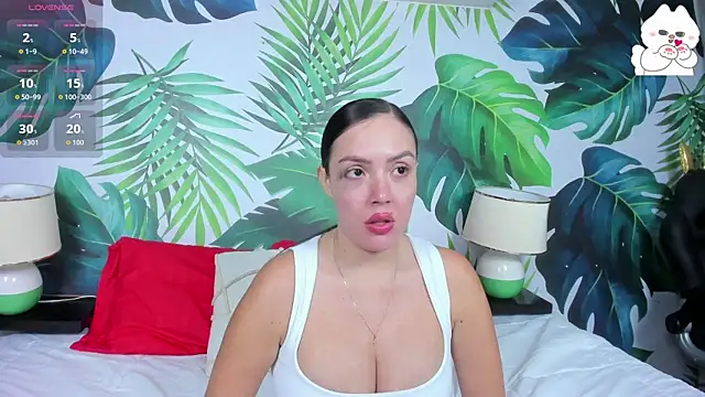 brianna 196 online show from November 24, 8:00 pm