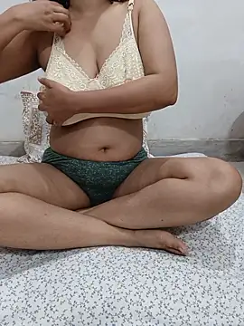 Rubyrosemumbai online show from May 25, 3:27 am