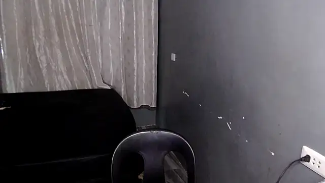 shecutie69 online show from May 19, 3:24 am