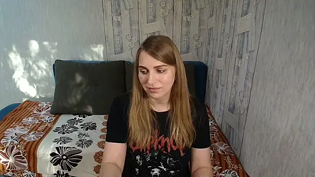 Pilly green  online show from October 6, 11:27 am