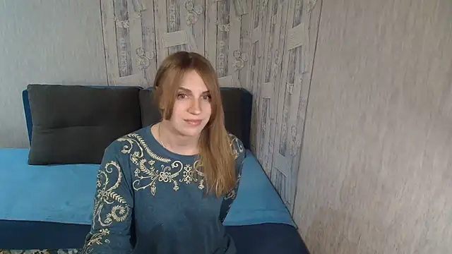 Pilly green  online show from May 14, 7:25 am