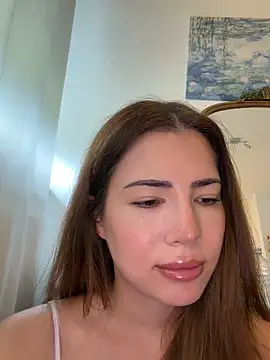 clairewntr online show from June 14, 12:49 pm