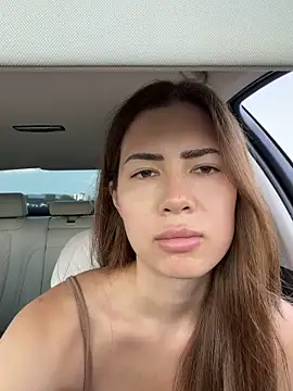 clairewntr online show from June 16, 3:24 pm