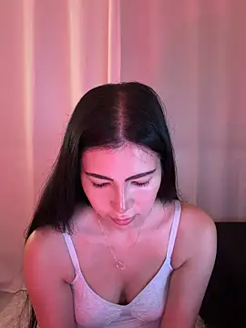 clairewntr online show from April 19, 8:22 pm