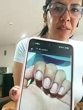 aisha latina online show from October 16, 5:26 pm