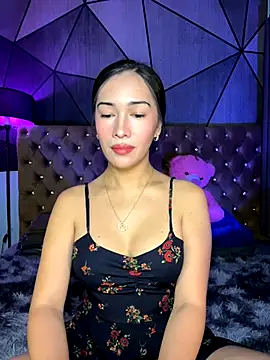 Jasmine Elcock online show from October 5, 6:02 pm