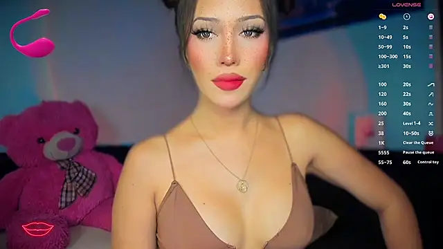 Jasmine Elcock online show from October 30, 7:04 pm