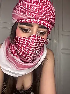 Snapshot of arabiaAna chatting on September 28, 1:56 am arabiaAna online show from September 28, 1:56 am