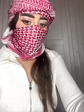 Snapshot of arabiaAna chatting on October 5, 5:40 pm arabiaAna online show from October 5, 5:40 pm