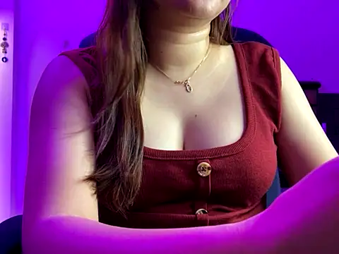 Snapshot of Sweet__queen2 chatting on October 3, 5:29 pm Sweet queen2 online show from October 3, 5:29 pm