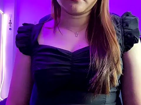 Snapshot of Sweet__queen2 chatting on September 21, 5:22 pm Sweet queen2 online show from September 21, 5:22 pm
