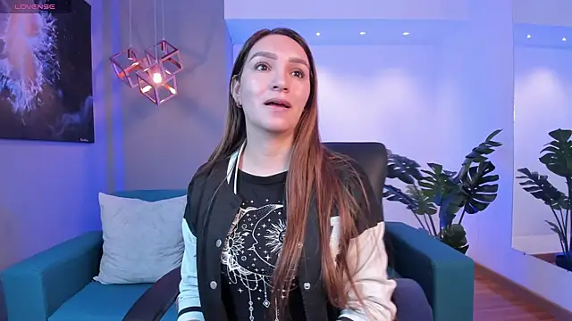 miataylorr1 online show from November 12, 12:36 pm