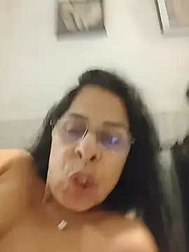 Susannemilf online show from May 4, 5:22 am