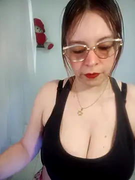 lorenitabella online show from March 23, 8:48 pm