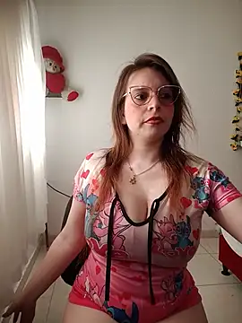 lorenitabella online show from May 9, 9:50 pm