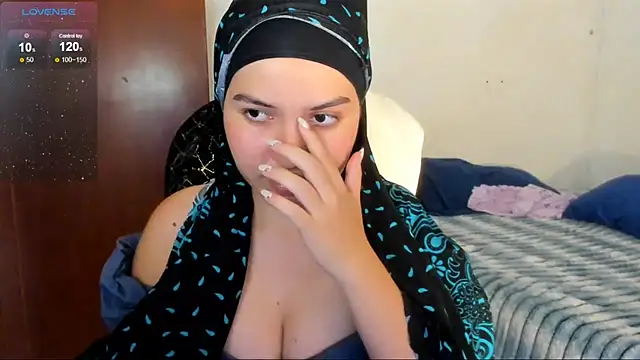 MatchedEyebrow online show from May 11, 9:01 pm