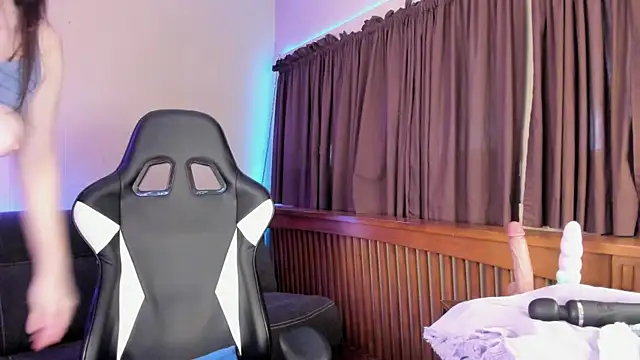 Kelly Carolina online show from December 5, 1:34 pm