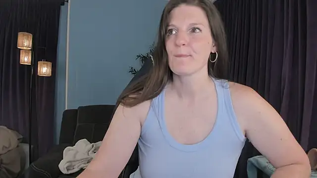 Kelly Carolina online show from May 23, 1:20 pm