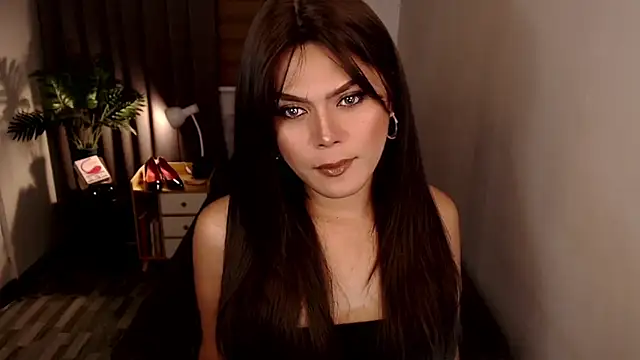 SweetieZeveey  online show from October 12, 8:11 pm