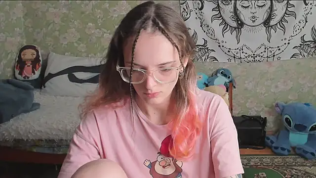 Cutie Adelia online show from May 24, 12:15 pm