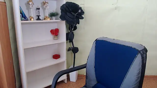 CrazyGloria online show from September 20, 5:39 am